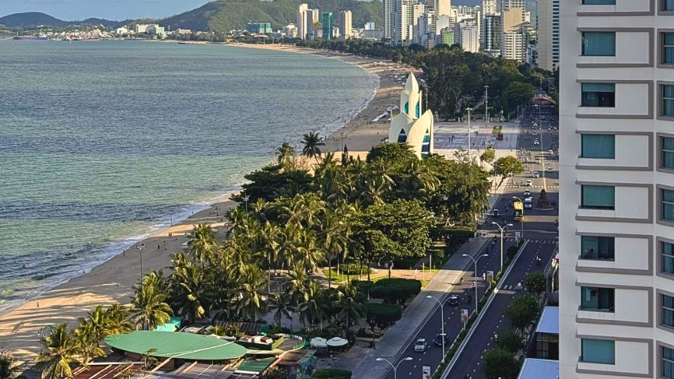 Buổi Sáng Ở Nha Trang – Nghệ Thuật Sống Chậm Tại The Costa